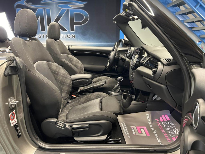 Photo 41 de l'offre de MINI CABRIOLET F57 Cabriolet Cooper S 2.0 192 Finition Red Hot Chili BVA à 19990€ chez MKP Distribution