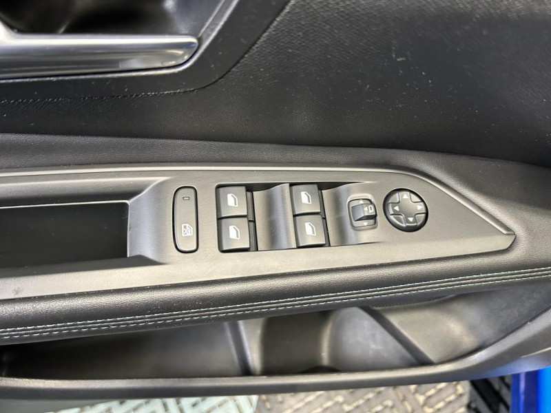 Photo 36 de l'offre de PEUGEOT 3008 1.5 BlueHDi 130 Allure Pack BVA à 20990€ chez MKP Distribution