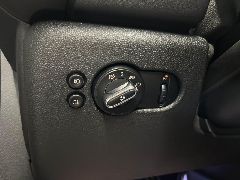 Photo 26 de l'offre de MINI CABRIOLET F57 Cabriolet Cooper S 2.0 192 Finition Red Hot Chili BVA à 19990€ chez MKP Distribution