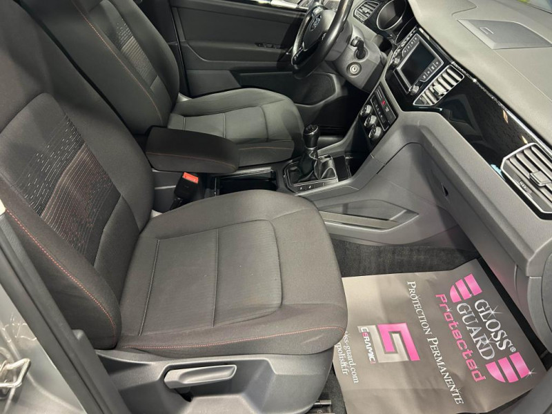 Photo 42 de l'offre de VOLKSWAGEN GOLF SPORTSVAN  1.2 TSI 110 Sound BVM à 13990€ chez MKP Distribution