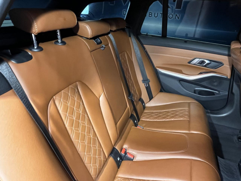 Photo 40 de l'offre de BMW serie 3 touring  Touring 320d xDrive 2.0 190 Luxury BVA à 27490€ chez MKP Distribution