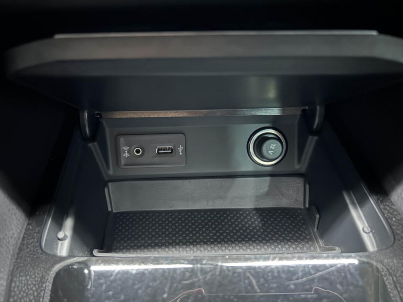 Photo 27 de l'offre de VOLKSWAGEN GOLF SPORTSVAN  1.2 TSI 110 Sound BVM à 13990€ chez MKP Distribution