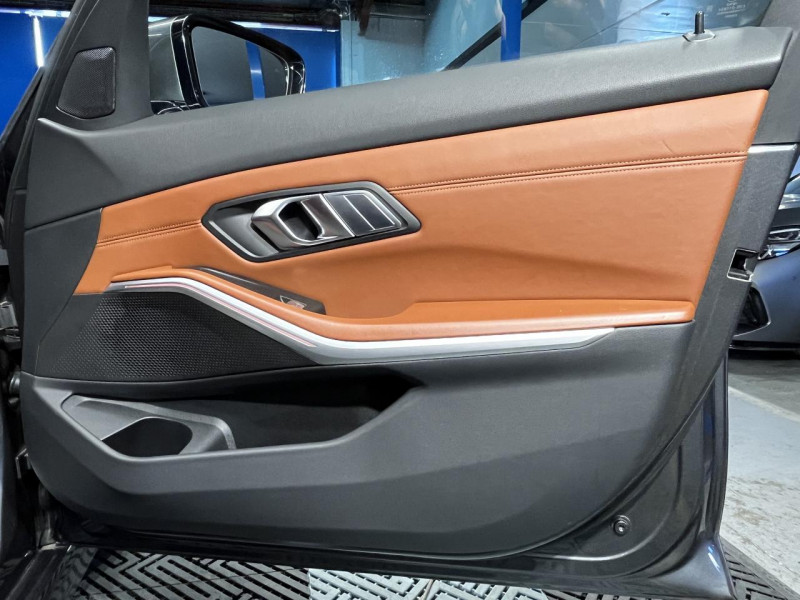 Photo 46 de l'offre de BMW serie 3 touring  Touring 320d xDrive 2.0 190 Luxury BVA à 27490€ chez MKP Distribution