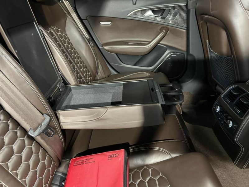 Photo 49 de l'offre de AUDI RS6 Performance 4.0 V8 TFSI  605 Tiptronic Quattro -  Akrapovic à 59990€ chez MKP Distribution