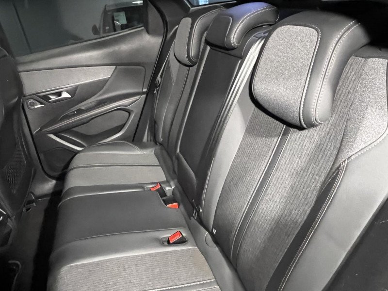 Photo 34 de l'offre de PEUGEOT 3008 1.5 BlueHDi 130 GT Line BVA à 17990€ chez MKP Distribution