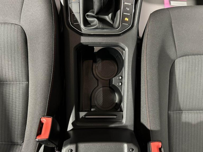Photo 26 de l'offre de VOLKSWAGEN GOLF SPORTSVAN  1.2 TSI 110 Sound BVM à 13990€ chez MKP Distribution