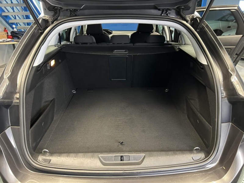 Photo 9 de l'offre de PEUGEOT 308 SW 1.5 BlueHDi 130 Allure Pack BVA à 13990€ chez MKP Distribution