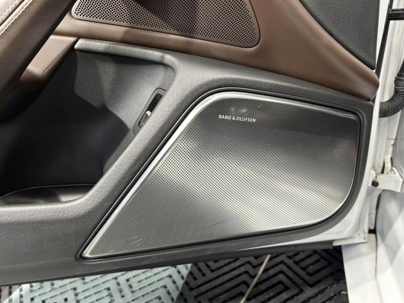 Photo 35 de l'offre de AUDI RS6 Performance 4.0 V8 TFSI  605 Tiptronic Quattro -  Akrapovic à 59990€ chez MKP Distribution