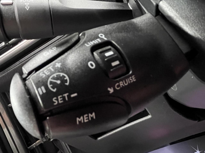 Photo 19 de l'offre de PEUGEOT 3008 1.5 BlueHDi 130 GT Line BVA à 17990€ chez MKP Distribution