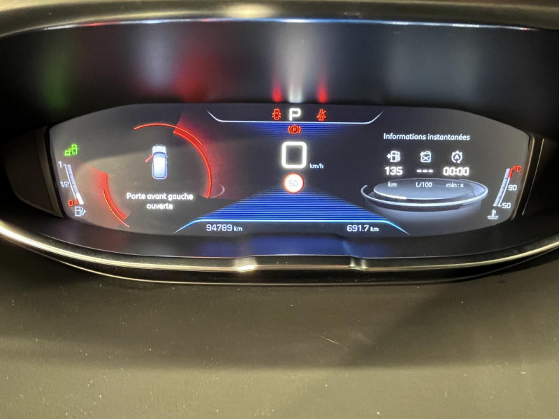 Photo 12 de l'offre de PEUGEOT 3008 1.5 BlueHDi 130 GT Line BVA à 17990€ chez MKP Distribution
