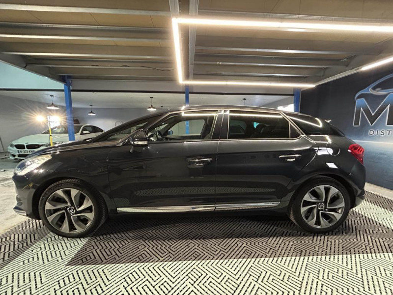 Photo 2 de l'offre de CITROEN DS5 1.6 THP 156 So Chic BVA à 14490€ chez MKP Distribution