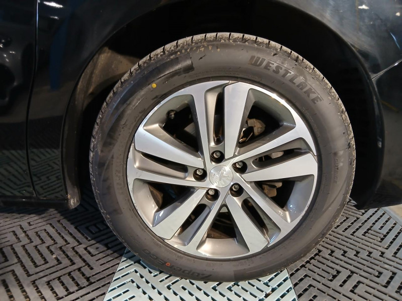 Photo 32 de l'offre de PEUGEOT TRAVELLER Compact 1.5 BlueHDi 120 BVM à 26990€ chez MKP Distribution