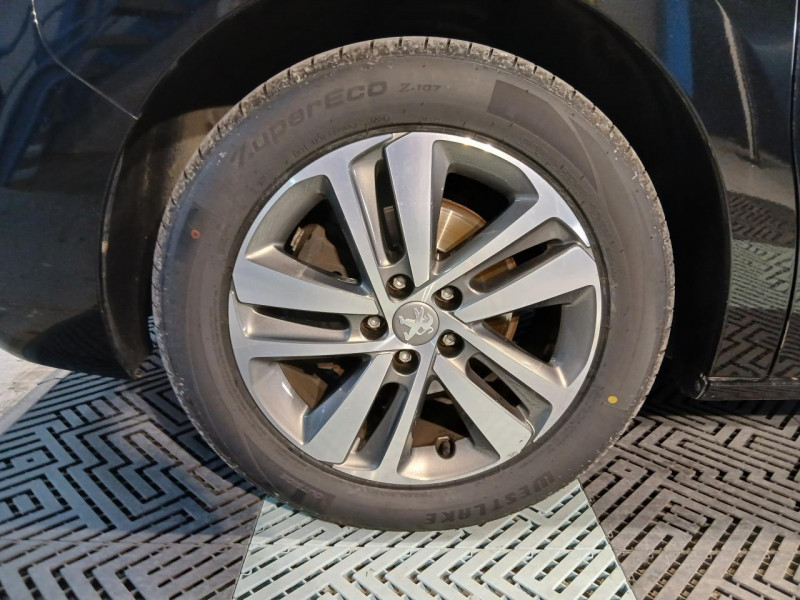 Photo 29 de l'offre de PEUGEOT TRAVELLER Compact 1.5 BlueHDi 120 BVM à 26990€ chez MKP Distribution