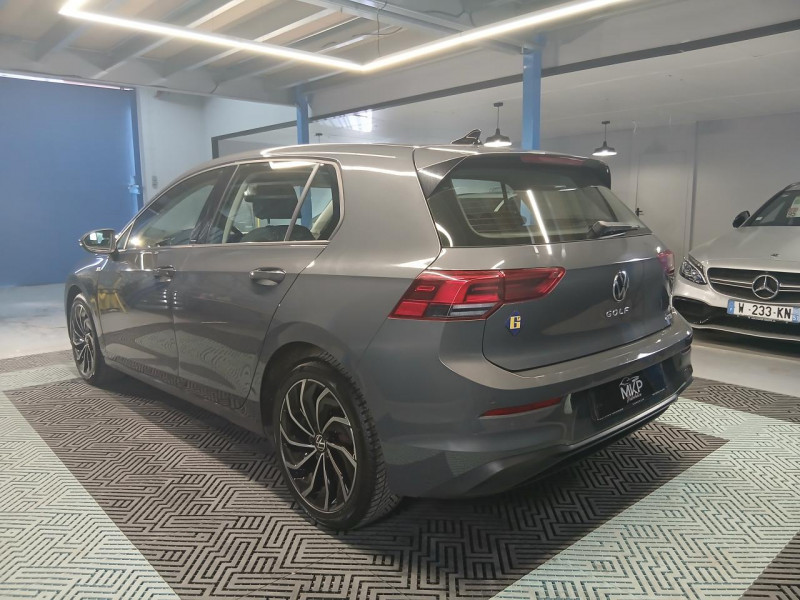 Photo 3 de l'offre de VOLKSWAGEN GOLF  1.5 eTSi 150 Life DSG - TVA à 22990€ chez MKP Distribution