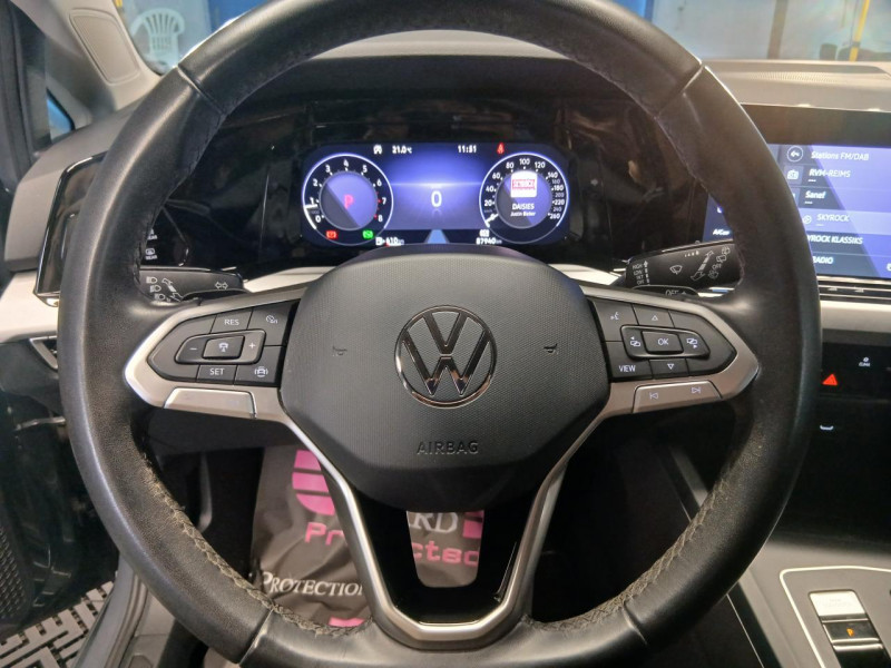 Photo 11 de l'offre de VOLKSWAGEN GOLF  1.5 eTSi 150 Life DSG - TVA à 22990€ chez MKP Distribution