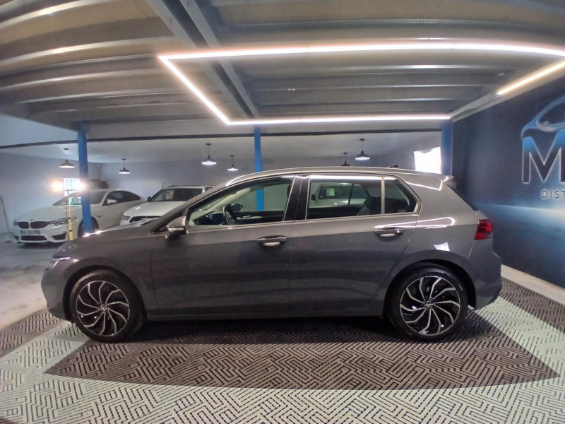 Photo 2 de l'offre de VOLKSWAGEN GOLF  1.5 eTSi 150 Life DSG - TVA à 22990€ chez MKP Distribution