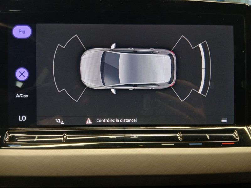 Photo 18 de l'offre de VOLKSWAGEN GOLF  1.5 eTSi 150 Life DSG - TVA à 22990€ chez MKP Distribution