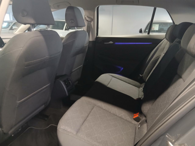 Photo 24 de l'offre de VOLKSWAGEN GOLF  1.5 eTSi 150 Life DSG - TVA à 22990€ chez MKP Distribution