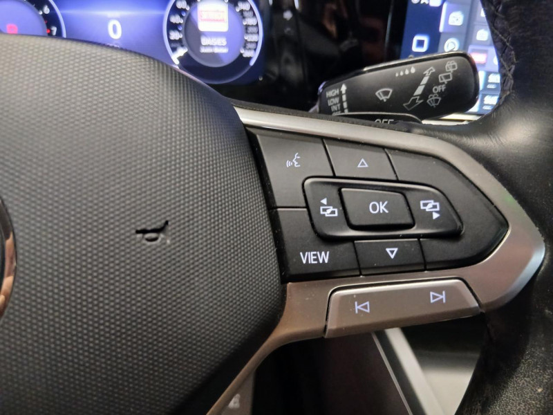 Photo 13 de l'offre de VOLKSWAGEN GOLF  1.5 eTSi 150 Life DSG - TVA à 22990€ chez MKP Distribution