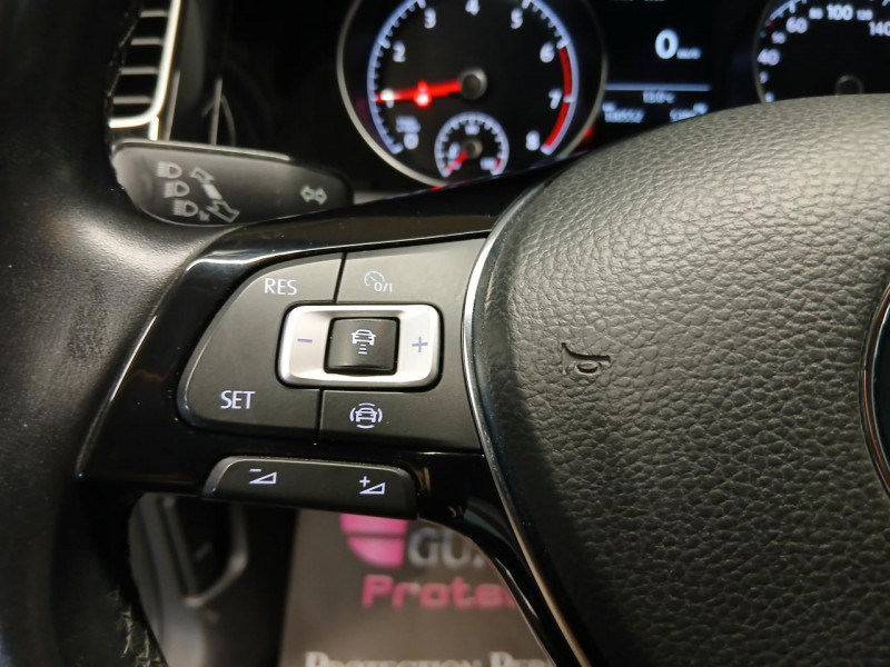 Photo 14 de l'offre de VOLKSWAGEN GOLF 1.0 TSI 115 iQ Drive BVM à 14990€ chez MKP Distribution