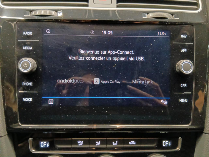 Photo 26 de l'offre de VOLKSWAGEN GOLF 1.0 TSI 115 iQ Drive BVM à 14990€ chez MKP Distribution