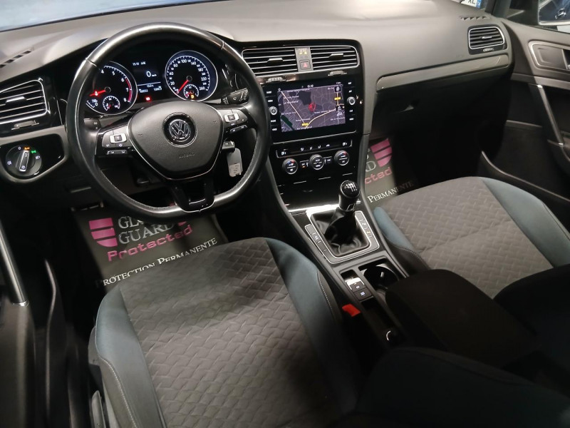 Photo 12 de l'offre de VOLKSWAGEN GOLF 1.0 TSI 115 iQ Drive BVM à 14990€ chez MKP Distribution