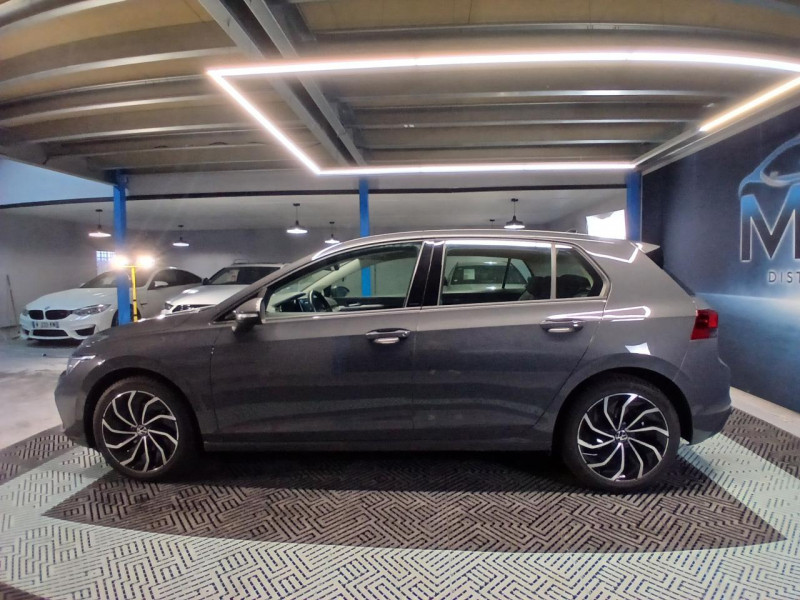 Photo 2 de l'offre de VOLKSWAGEN GOLF  1.5  eTSi 150 Life DSG - TVA à 24990€ chez MKP Distribution