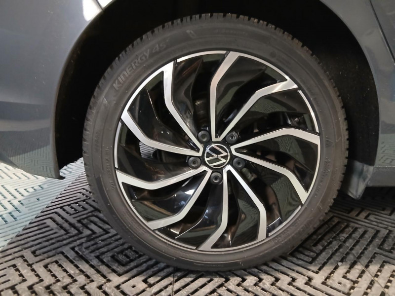 Photo 30 de l'offre de VOLKSWAGEN GOLF  1.5  eTSi 150 Life DSG - TVA à 24990€ chez MKP Distribution