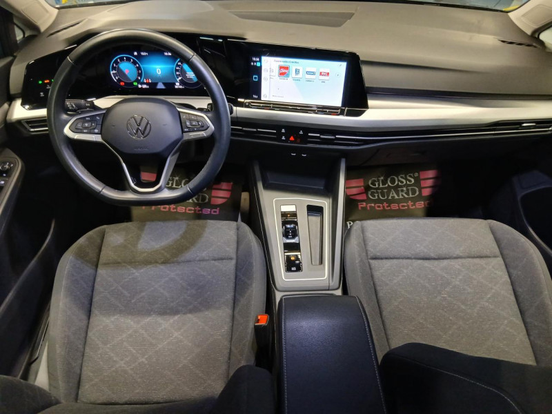 Photo 18 de l'offre de VOLKSWAGEN GOLF  1.5  eTSi 150 Life DSG - TVA à 24990€ chez MKP Distribution