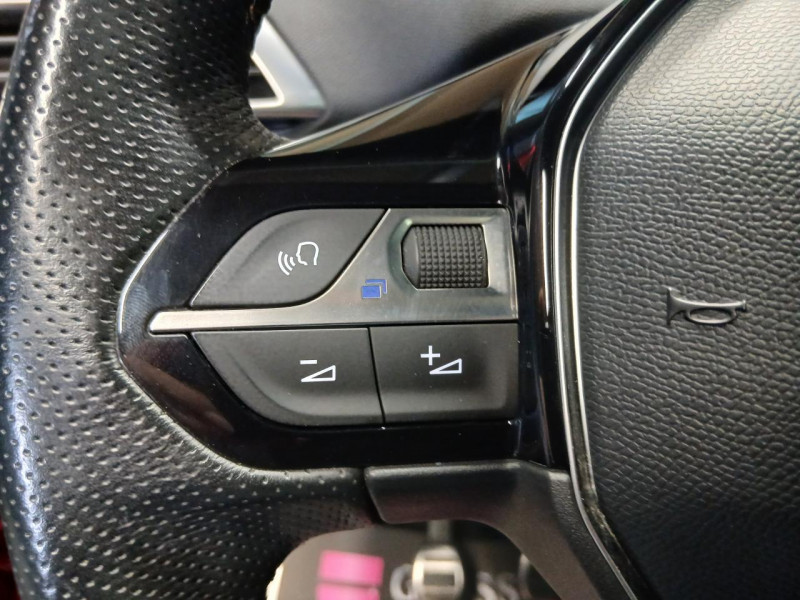 Photo 11 de l'offre de PEUGEOT 3008  1.6 BlueHDi 115 Gt Line BVM à 17490€ chez MKP Distribution