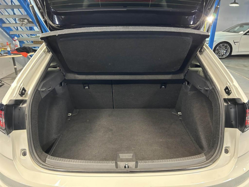 Photo 9 de l'offre de VOLKSWAGEN TAIGO  1.0 TSI 110 R-Line DSG7 à 19990€ chez MKP Distribution