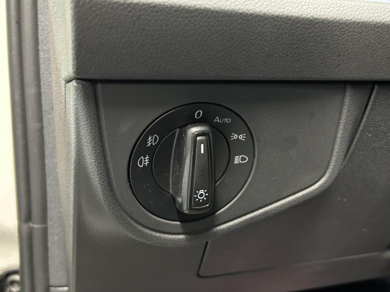 Photo 17 de l'offre de VOLKSWAGEN TAIGO  1.0 TSI 110 R-Line DSG7 à 19990€ chez MKP Distribution