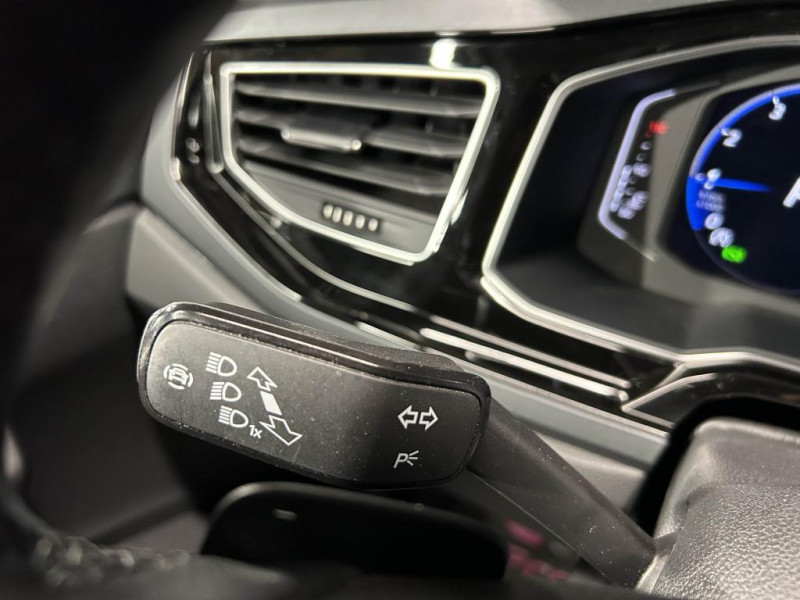 Photo 15 de l'offre de VOLKSWAGEN TAIGO  1.0 TSI 110 R-Line DSG7 à 19990€ chez MKP Distribution