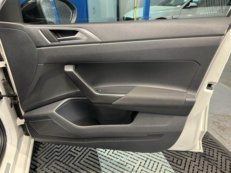 Photo 39 de l'offre de VOLKSWAGEN TAIGO  1.0 TSI 110 R-Line DSG7 à 19990€ chez MKP Distribution