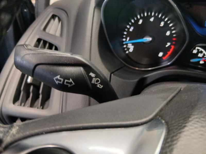 Photo 15 de l'offre de FORD FOCUS  1.0  125 EcoBoost Trend BVM à 8990€ chez MKP Distribution