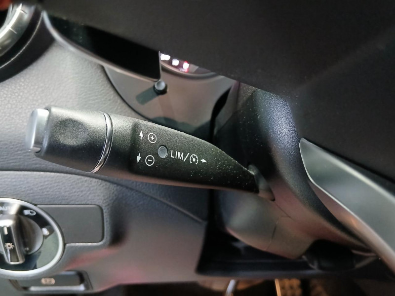 Photo 16 de l'offre de MERCEDES-BENZ CLA SHOOTING BRAKE 180 7-G DCT Fascination à 22990€ chez MKP Distribution