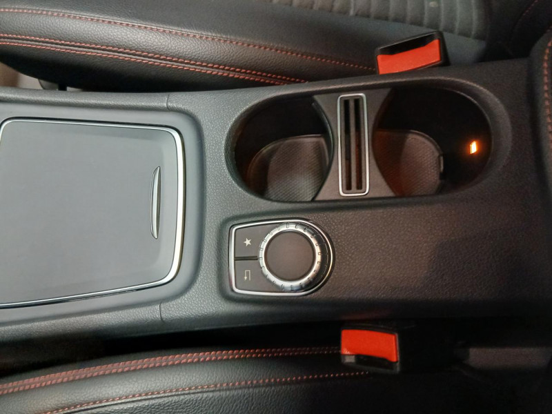 Photo 21 de l'offre de MERCEDES-BENZ CLA SHOOTING BRAKE 180 7-G DCT Fascination à 22990€ chez MKP Distribution