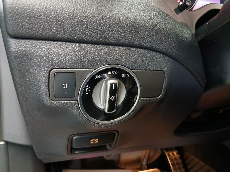 Photo 31 de l'offre de MERCEDES-BENZ CLA SHOOTING BRAKE 180 7-G DCT Fascination à 22990€ chez MKP Distribution