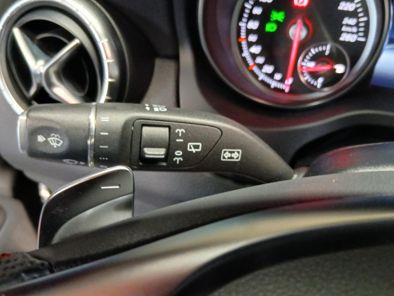Photo 14 de l'offre de MERCEDES-BENZ CLA SHOOTING BRAKE 180 7-G DCT Fascination à 22990€ chez MKP Distribution