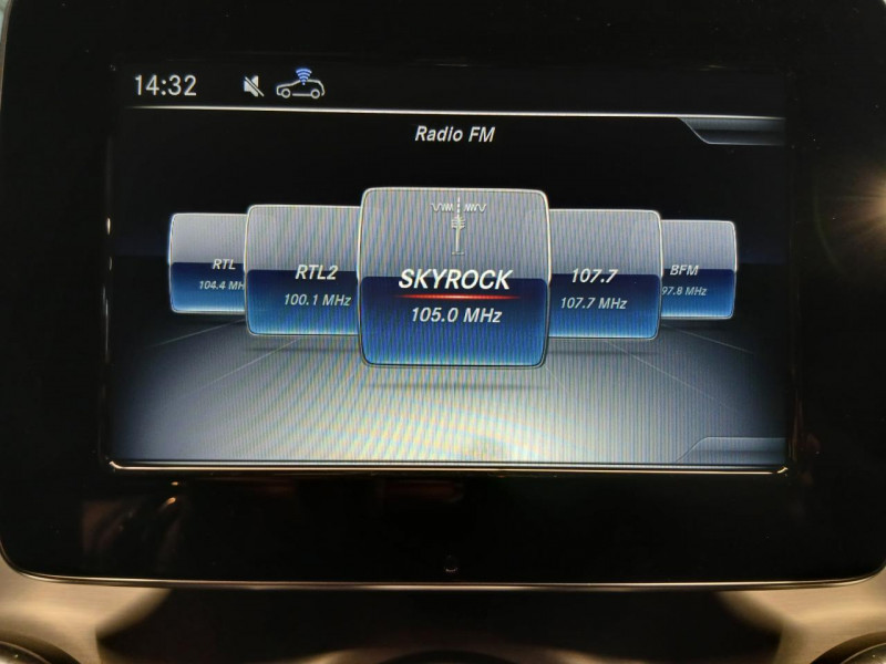 Photo 28 de l'offre de MERCEDES-BENZ CLA SHOOTING BRAKE 180 7-G DCT Fascination à 22990€ chez MKP Distribution