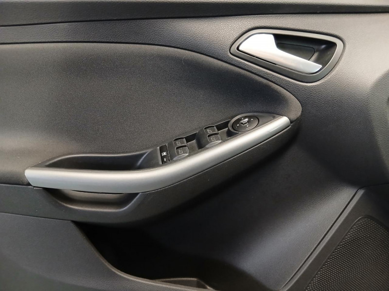 Photo 26 de l'offre de FORD FOCUS  1.0  125 EcoBoost Trend BVM à 8990€ chez MKP Distribution