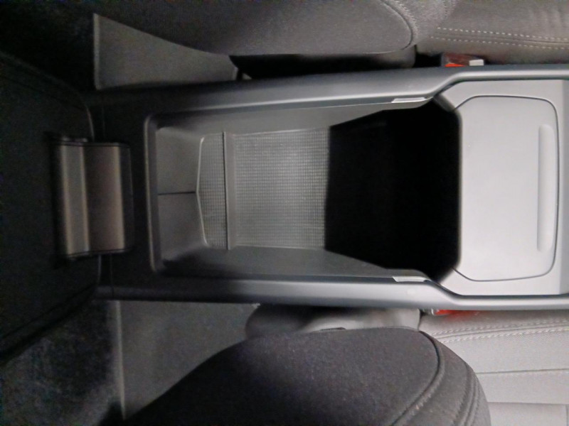 Photo 20 de l'offre de VOLVO XC40 T3 163 Geartronic 8 Momentum Business à 23990€ chez MKP Distribution