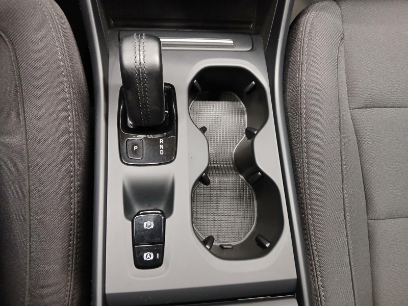 Photo 19 de l'offre de VOLVO XC40 T3 163 Geartronic 8 Momentum Business à 23990€ chez MKP Distribution