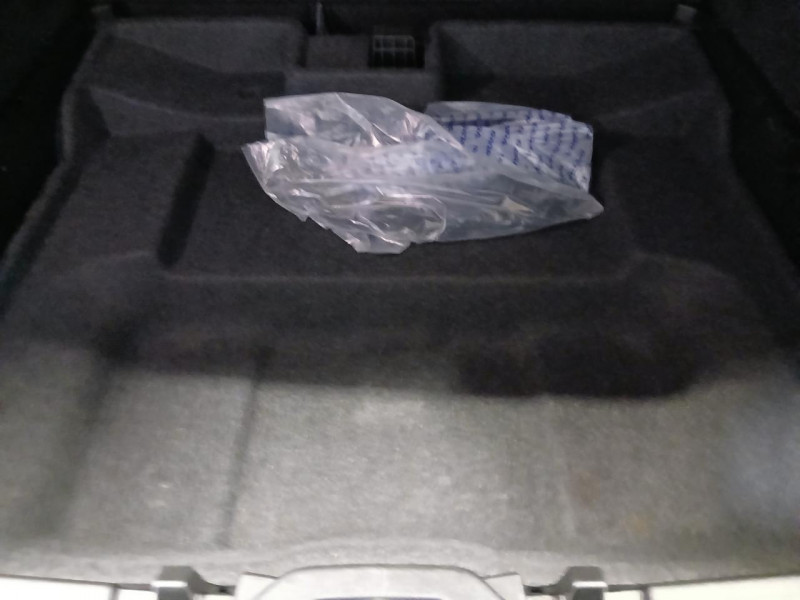 Photo 36 de l'offre de VOLVO XC40 T3 163 Geartronic 8 Momentum Business à 23990€ chez MKP Distribution