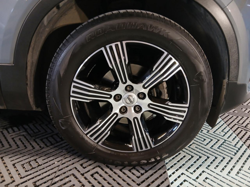 Photo 39 de l'offre de VOLVO XC40 T3 163 Geartronic 8 Momentum Business à 23990€ chez MKP Distribution