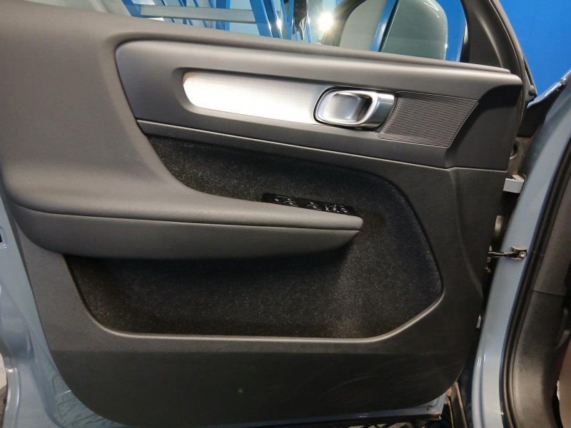 Photo 31 de l'offre de VOLVO XC40 T3 163 Geartronic 8 Momentum Business à 23990€ chez MKP Distribution