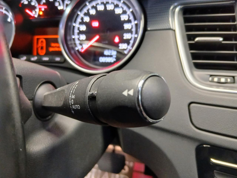 Photo 27 de l'offre de PEUGEOT 508 1.6 BlueHDi 120 EAT6  Allure à 13490€ chez MKP Distribution