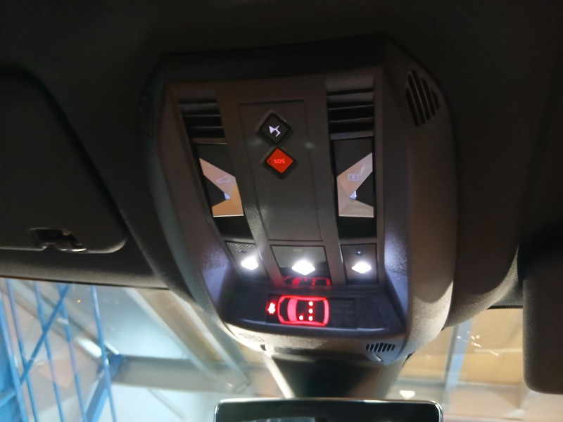 Photo 44 de l'offre de DS DS 7 CROSSBACK 1.5 BlueHDi 130 EAT8 OPERA à 23490€ chez MKP Distribution