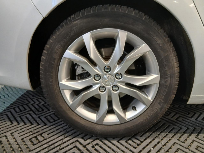 Photo 50 de l'offre de PEUGEOT 508 1.6 BlueHDi 120 EAT6  Allure à 13490€ chez MKP Distribution