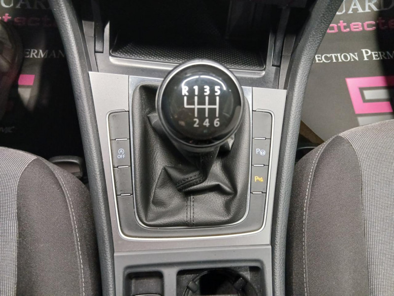 Photo 27 de l'offre de VOLKSWAGEN GOLF 1.2 TSI 110 BlueMotion Technology Confortline BVM à 13490€ chez MKP Distribution